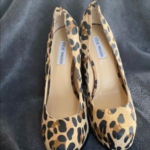 Steve Madden Platform Pump Leopard or Animal print